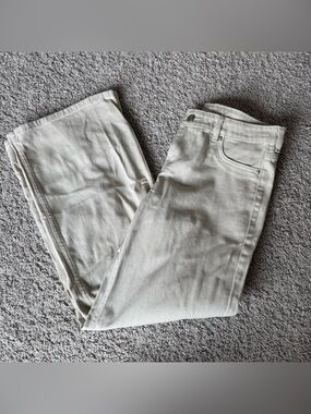 Low Rise Wide Leg Jeans